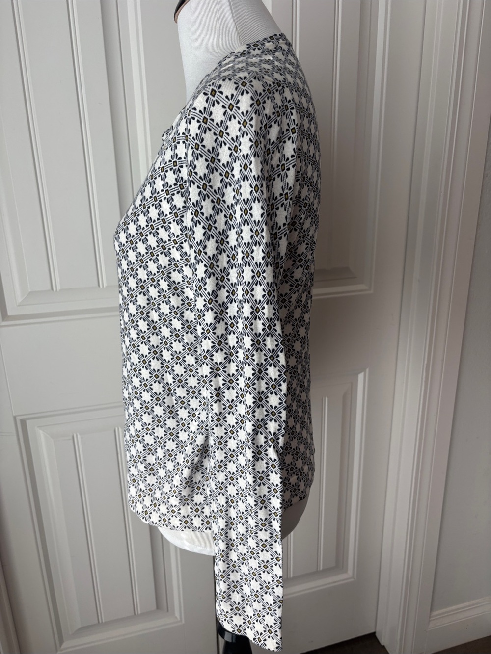 Ann Taylor White Button-Front Top with Navy Geometric Print - Picture 2 of 7
